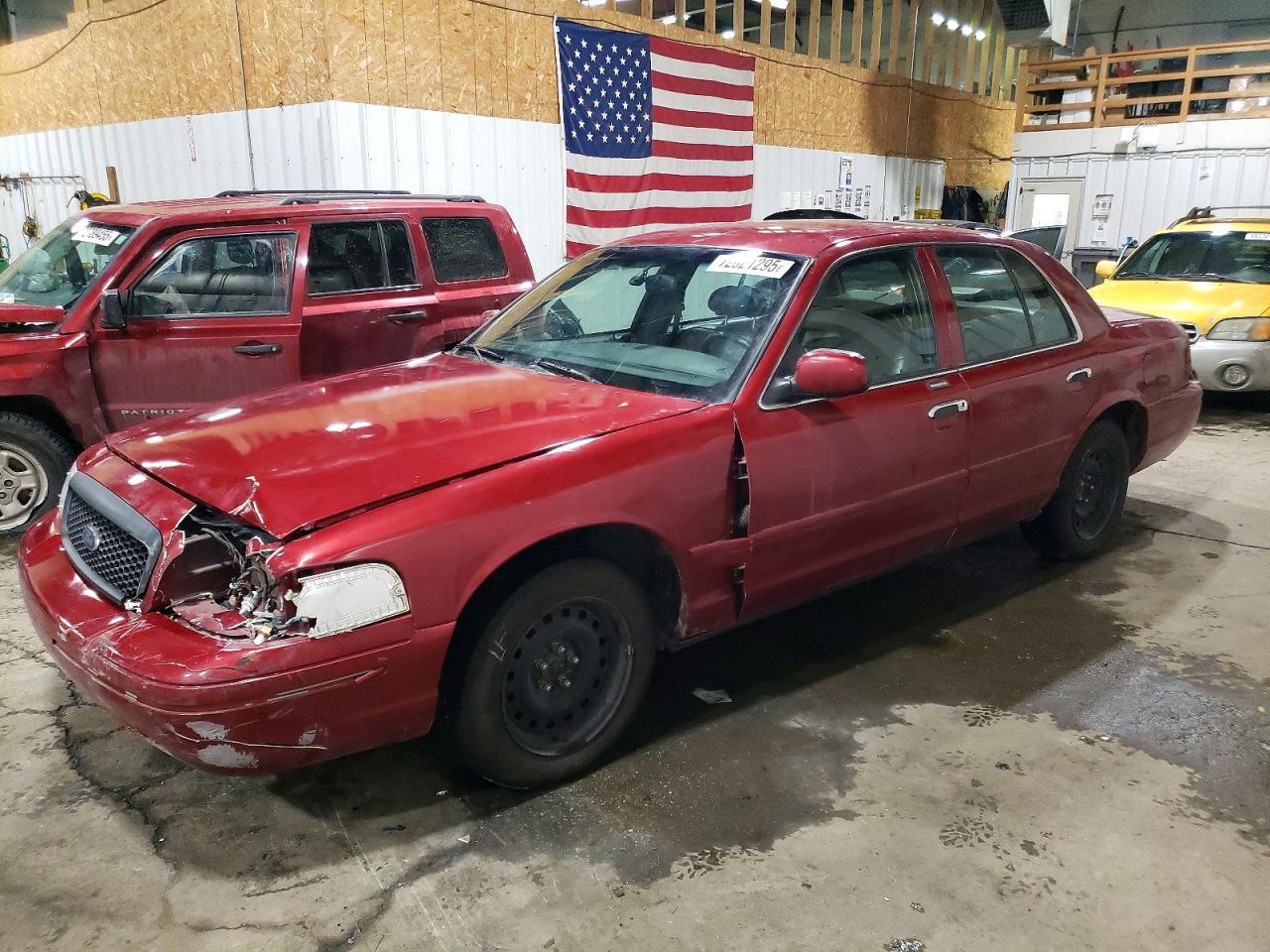 2001 FORD Crown Victoria