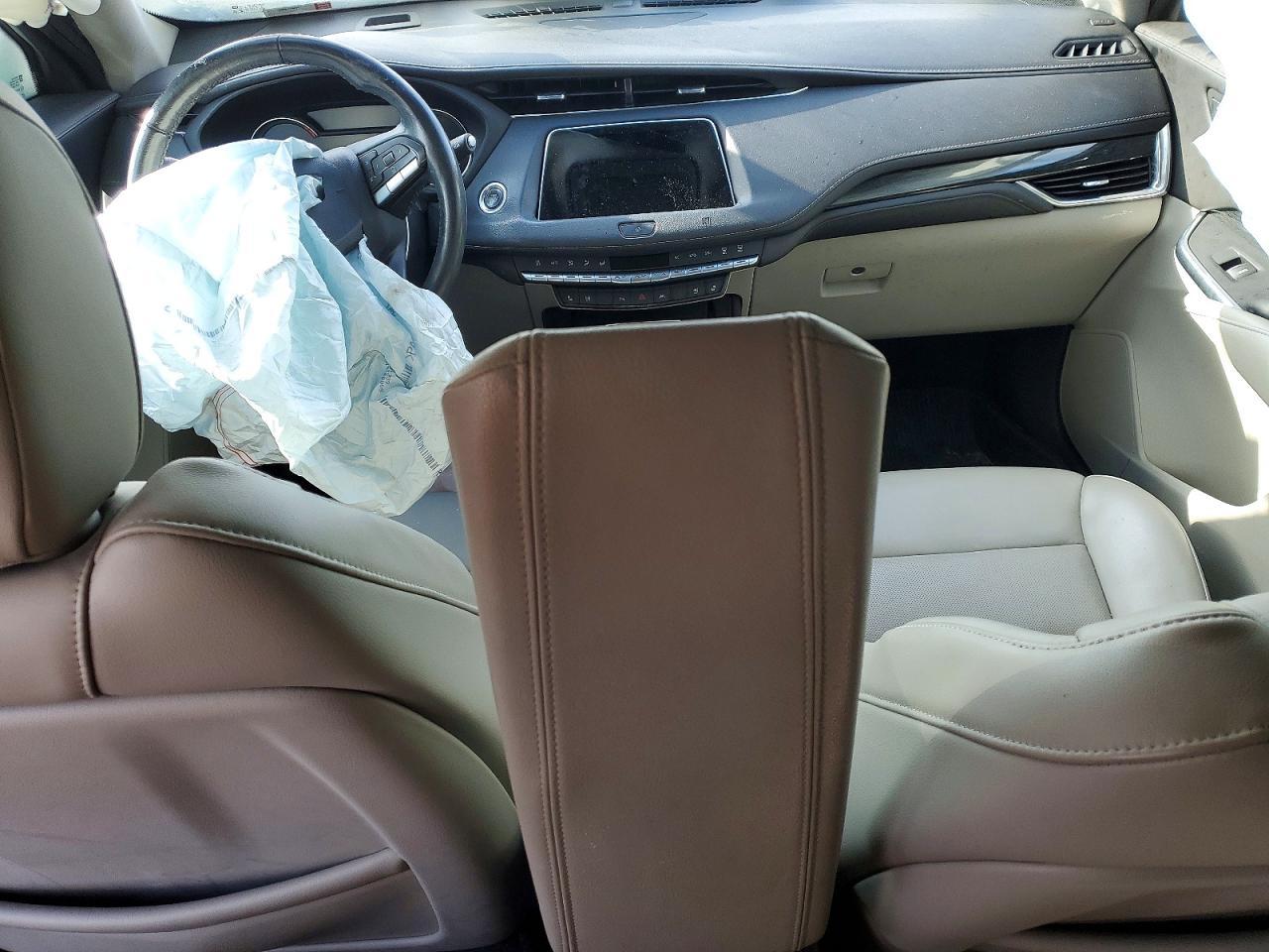 2020 CADILLAC XT4