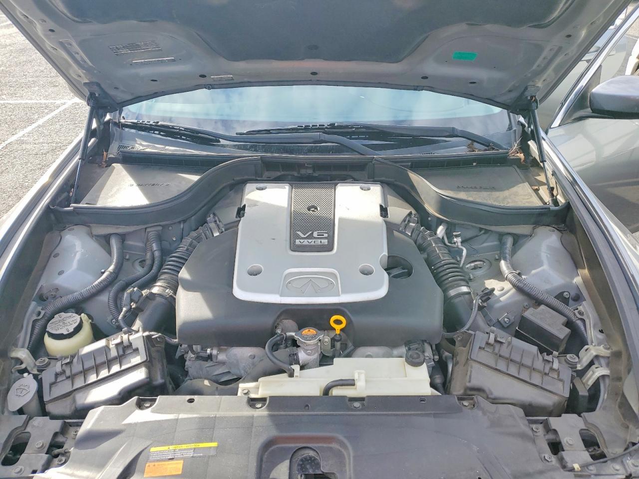 2011 INFINITI G37