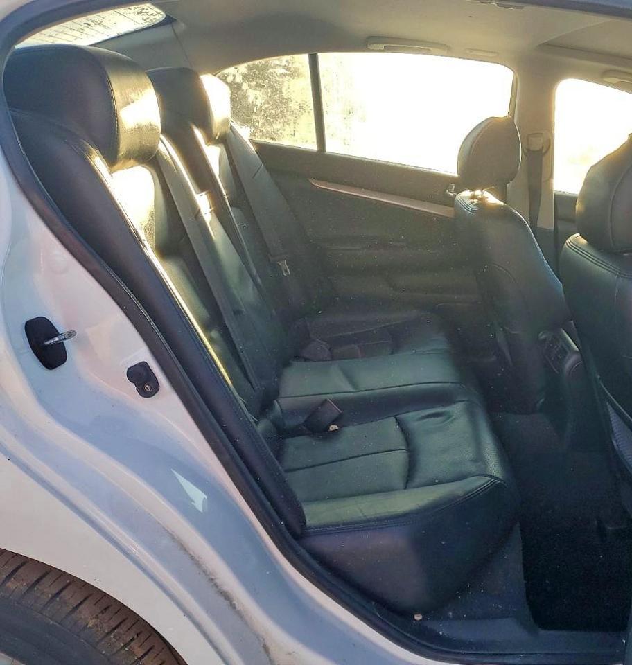 2011 INFINITI G37