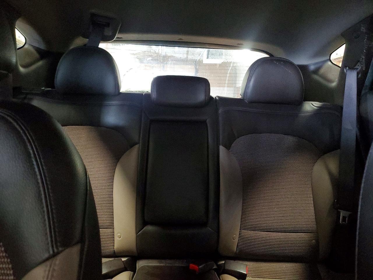2011 HYUNDAI TUCSON