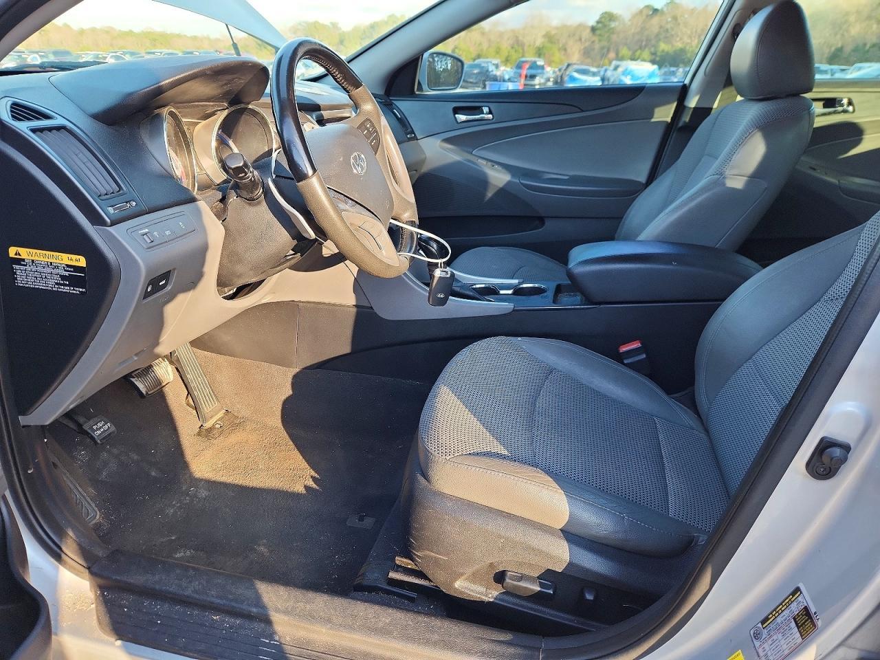 2012 HYUNDAI SONATA