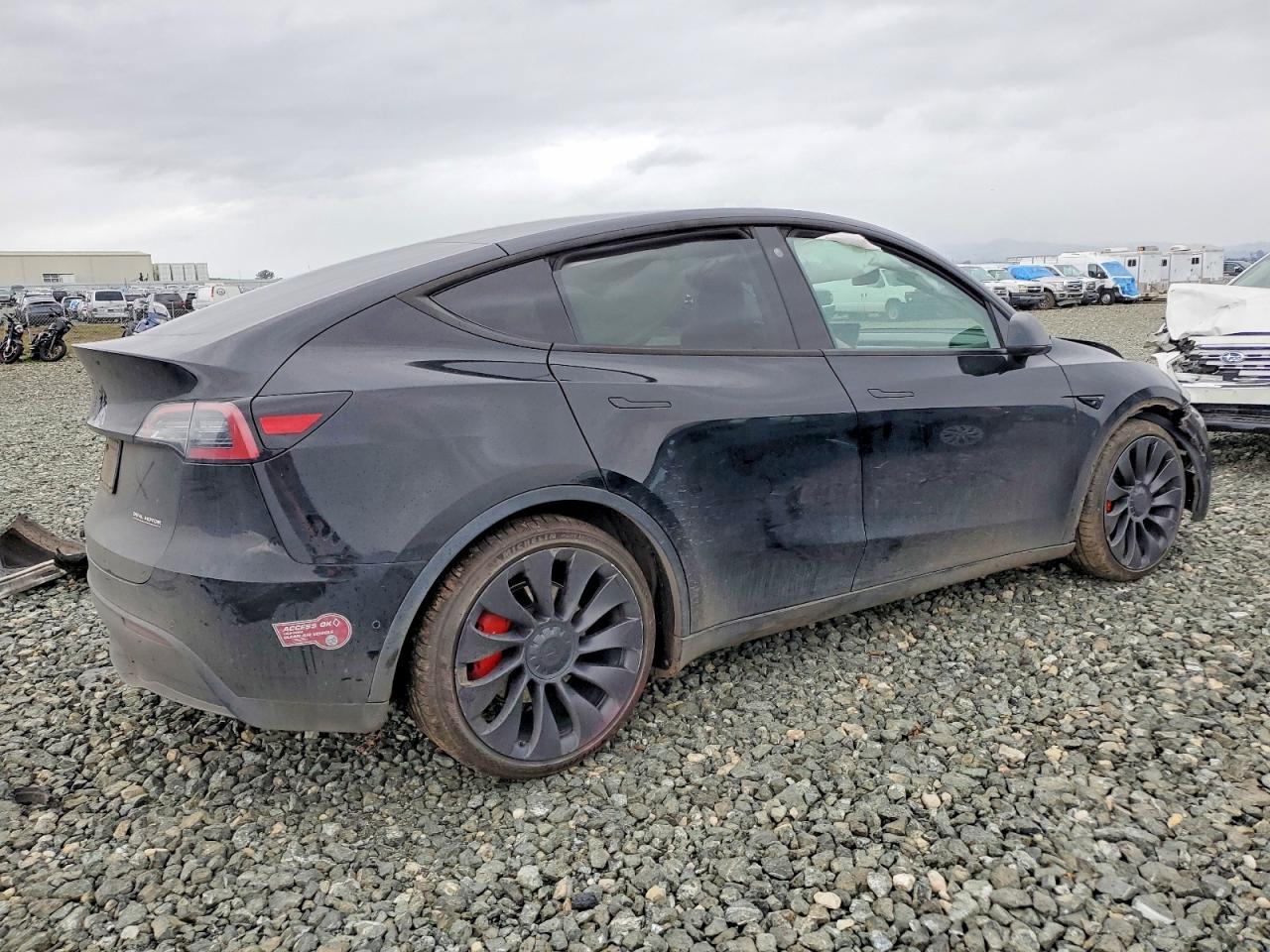2022 TESLA MODEL Y