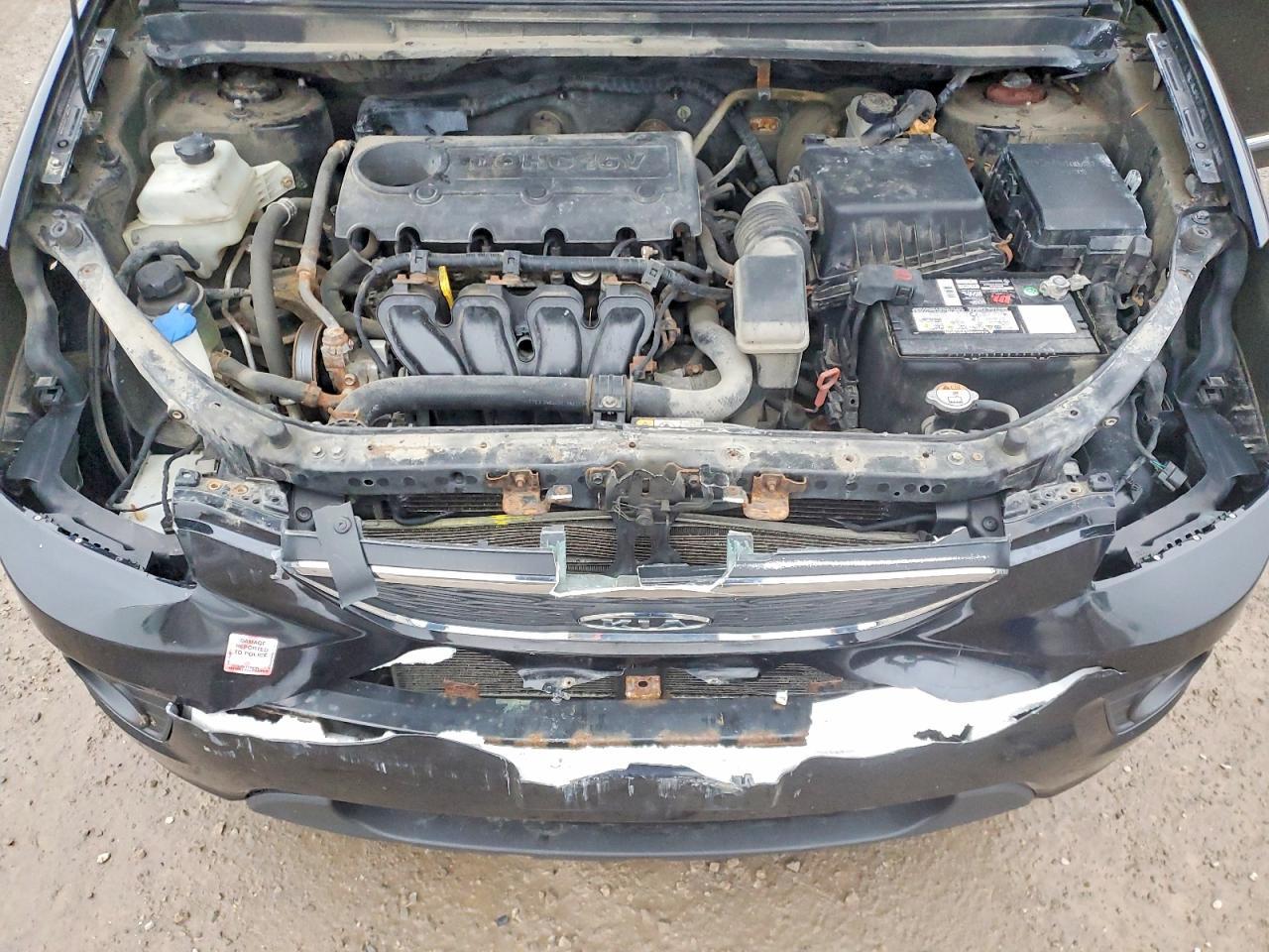 2012 KIA RONDO
