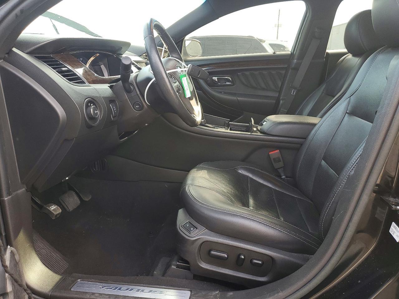 2019 FORD Taurus