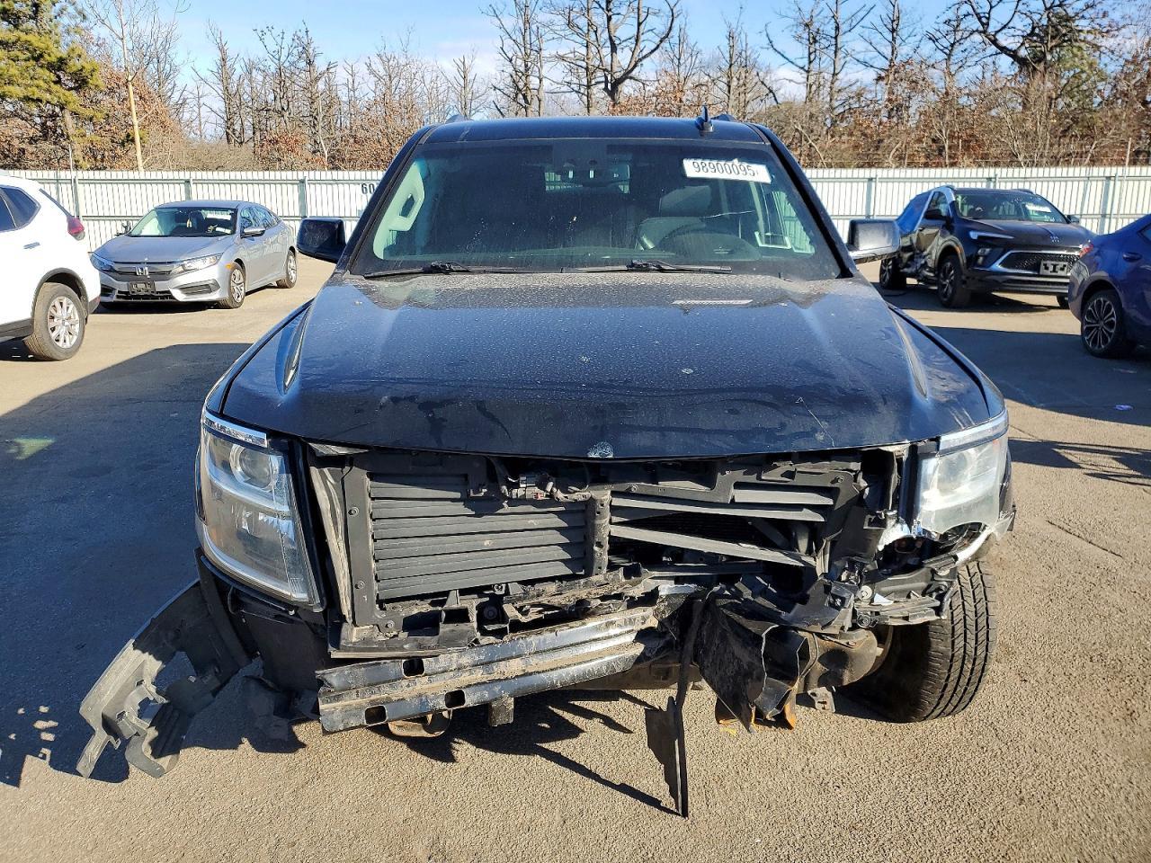2018 CHEVROLET Suburban