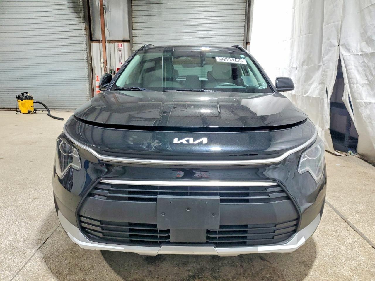 2023 KIA Niro