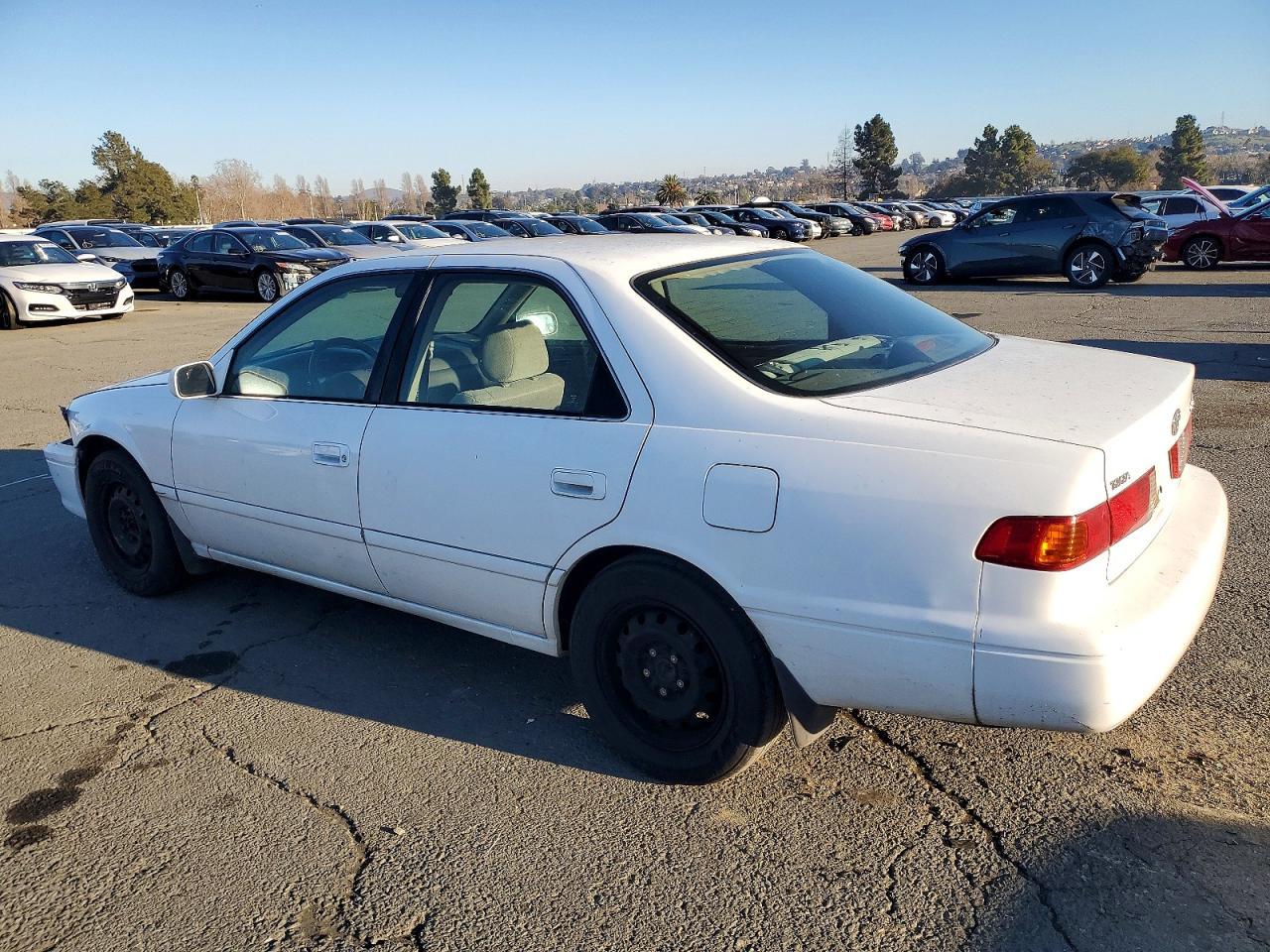 2000 TOYOTA CAMRY