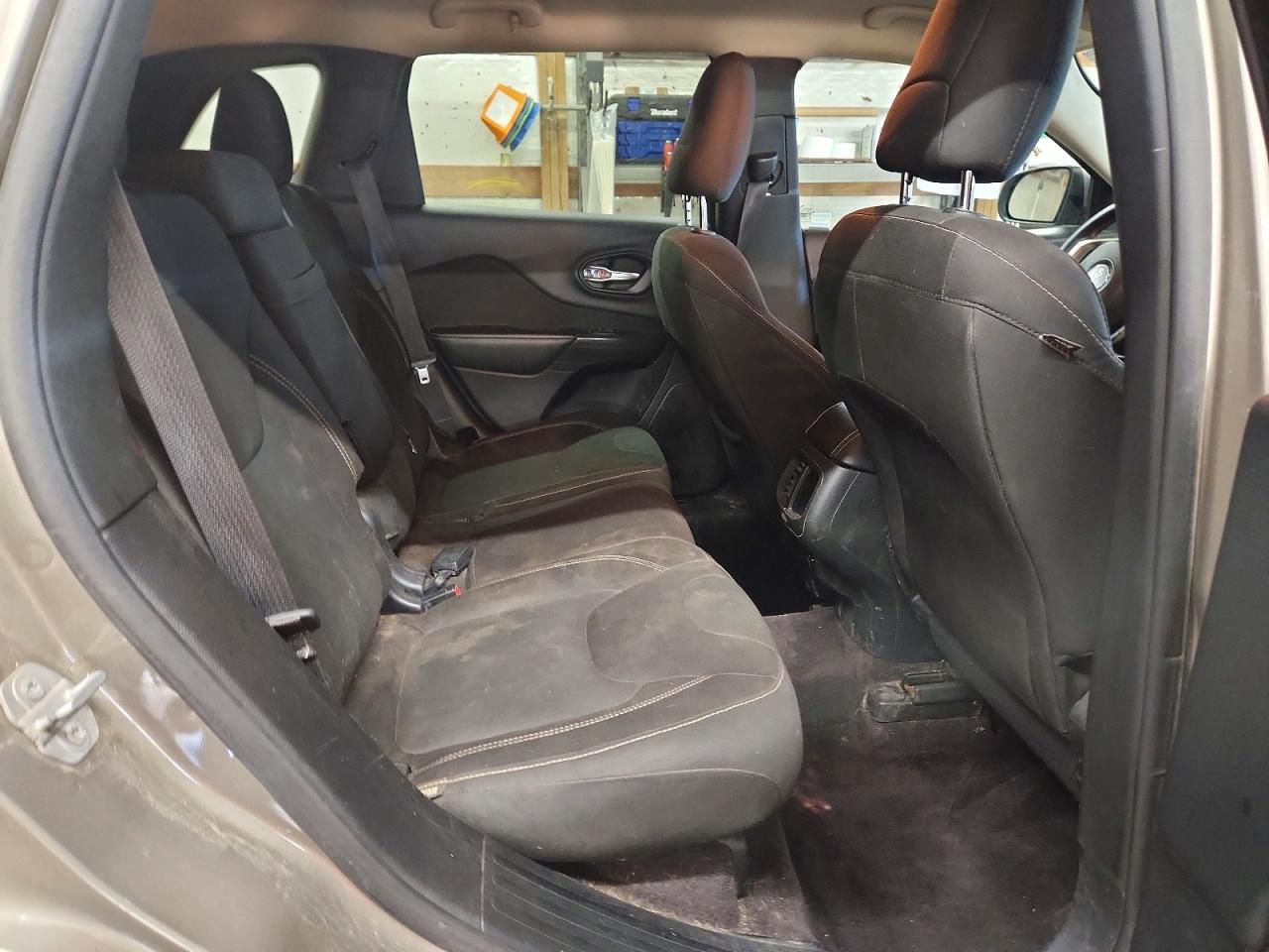 2016 JEEP CHEROKEE