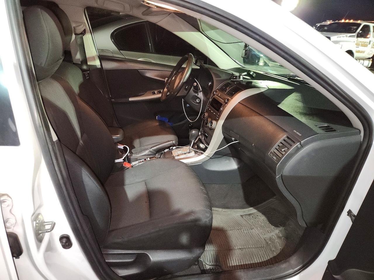 2011 TOYOTA COROLLA