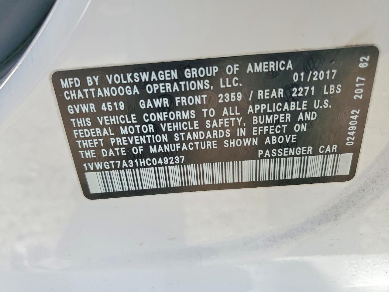 2017 VOLKSWAGEN Passat