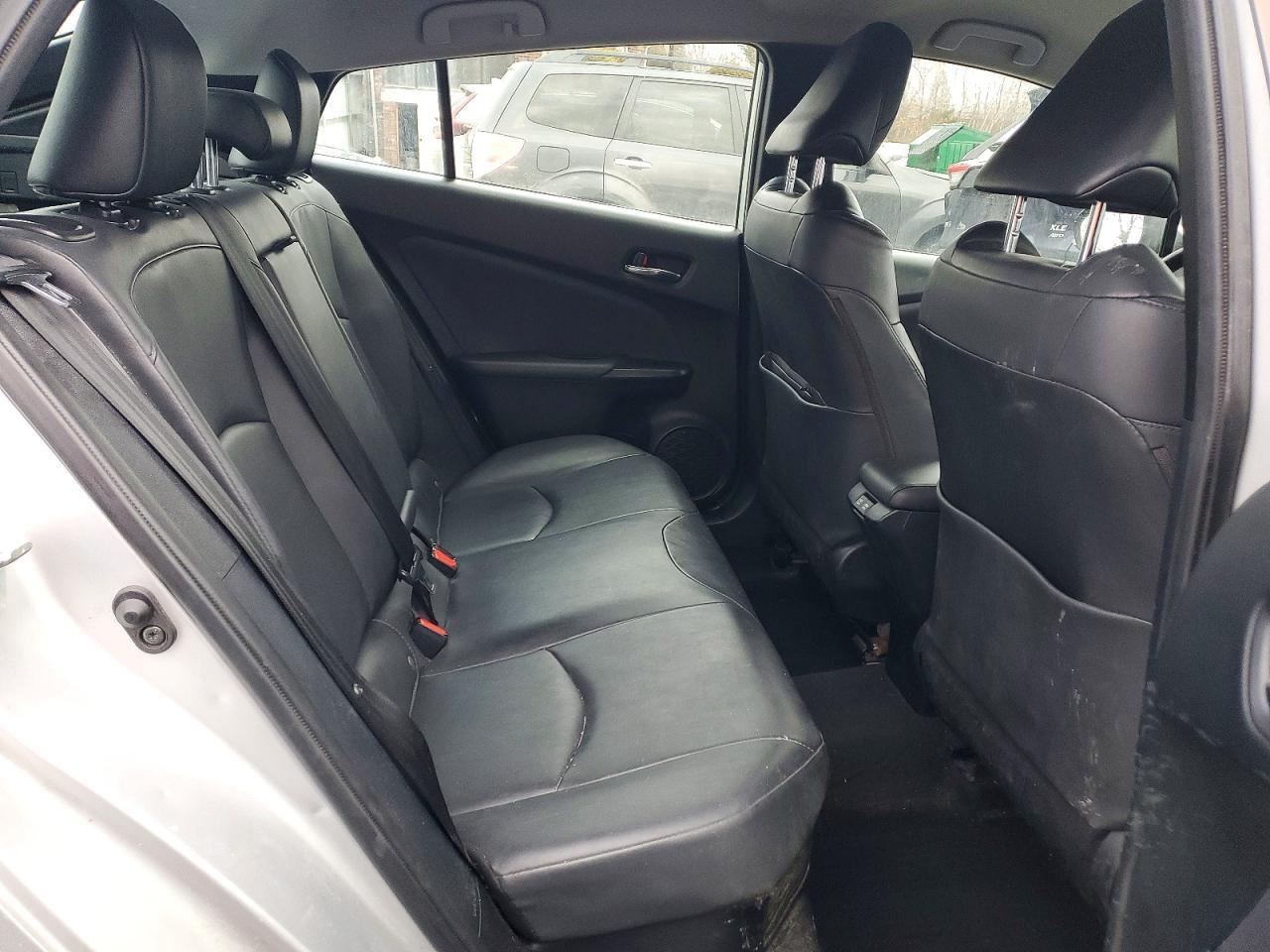 2022 TOYOTA PRIUS