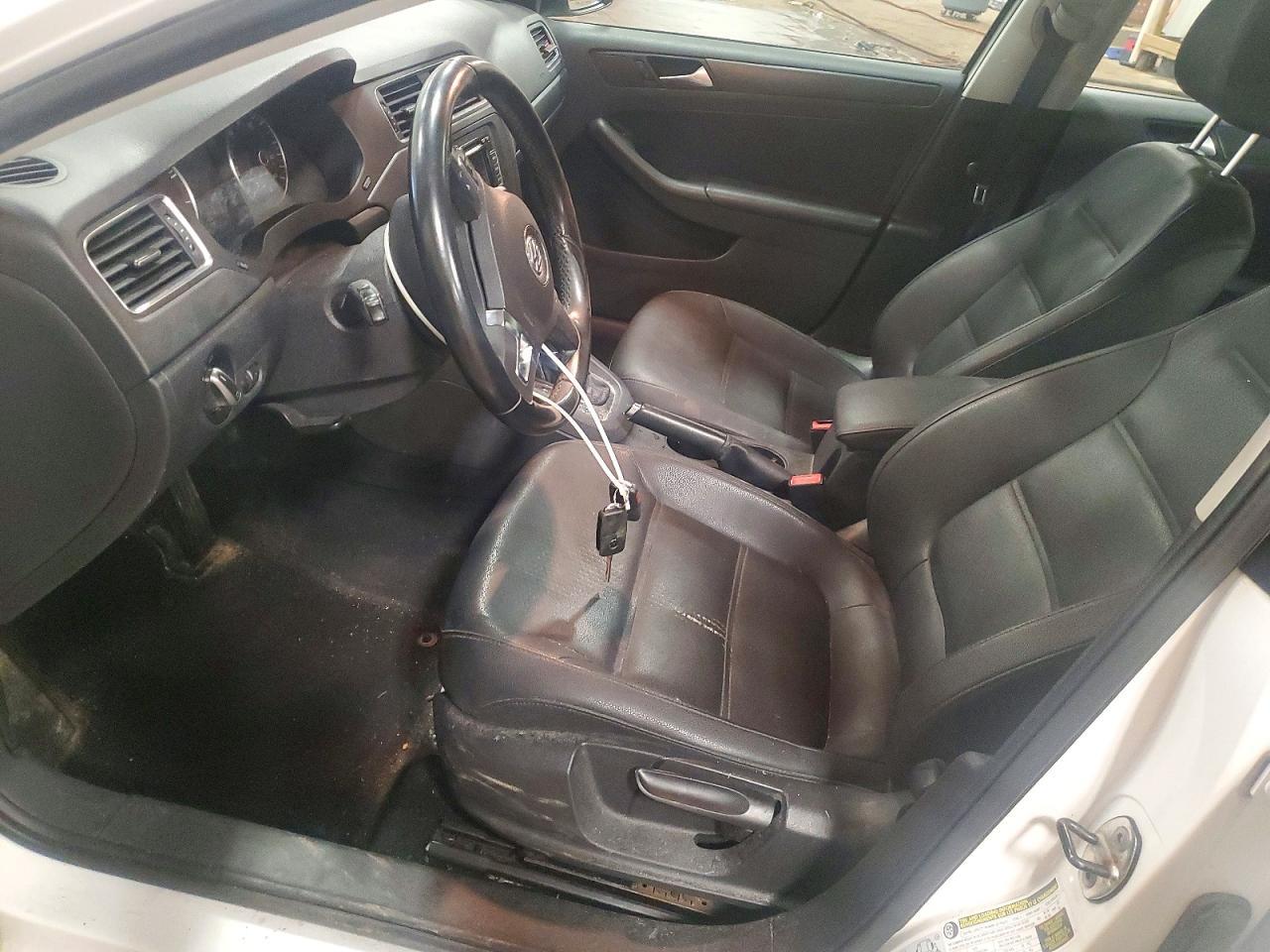 2012 VOLKSWAGEN JETTA