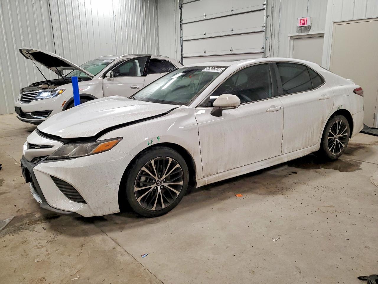 2019 TOYOTA CAMRY