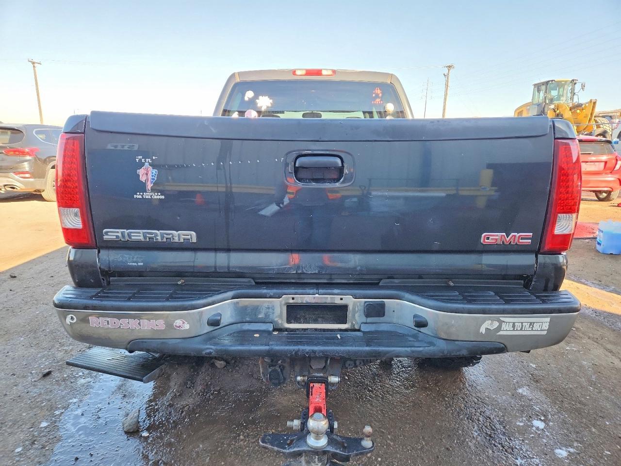 2004 GMC Sierra