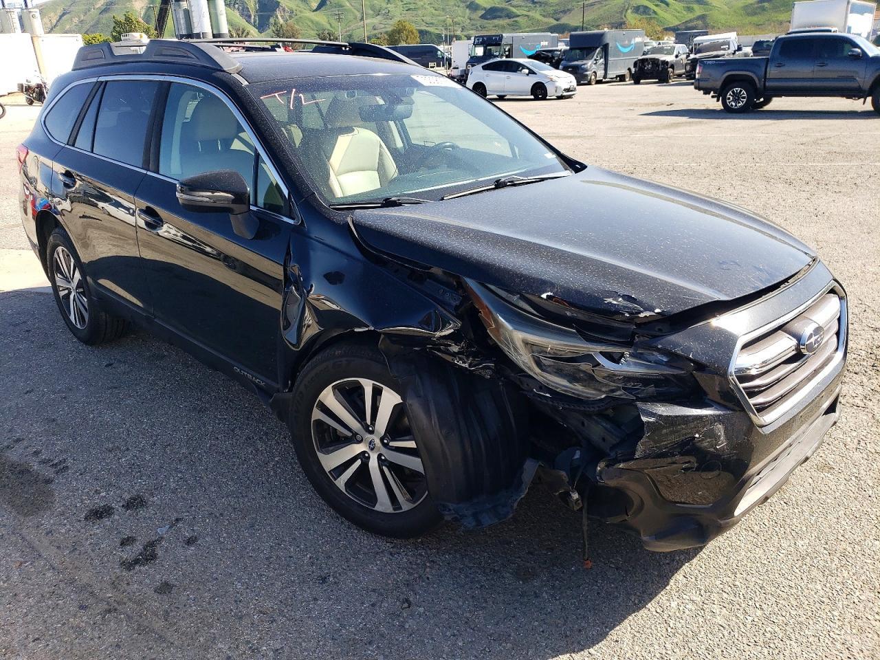 2018 SUBARU Outback