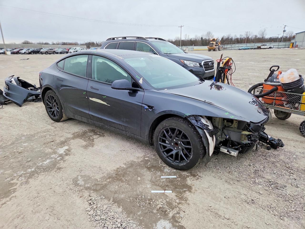 2024 TESLA MODEL 3