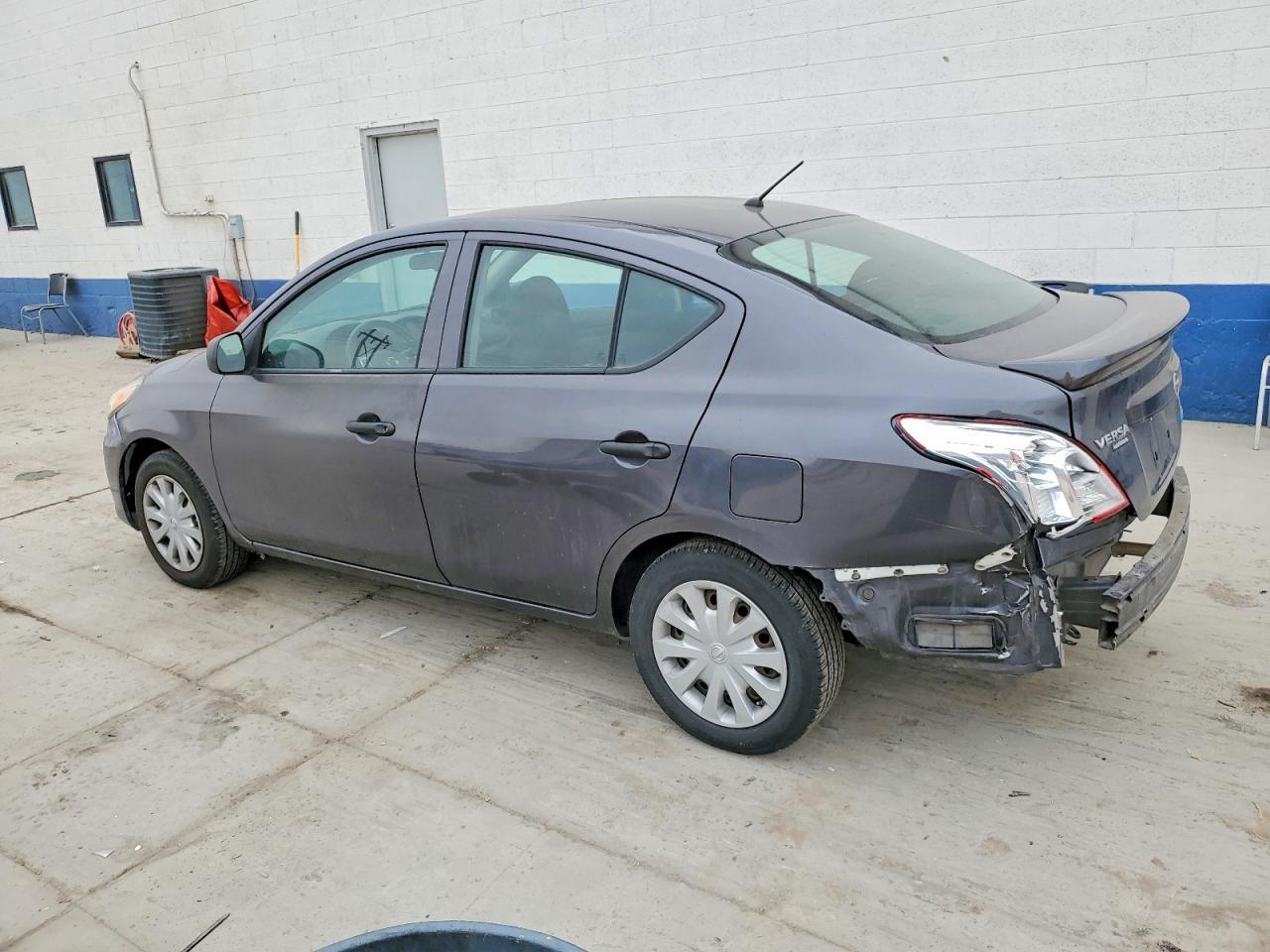 2015 NISSAN VERSA
