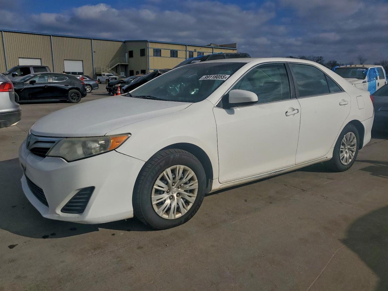 2013 TOYOTA CAMRY