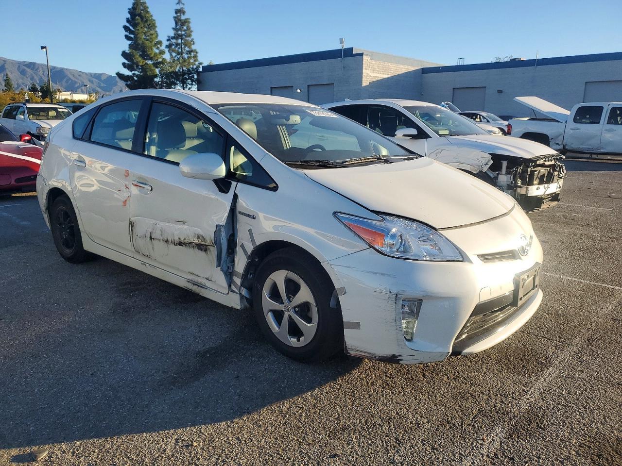 2013 TOYOTA PRIUS