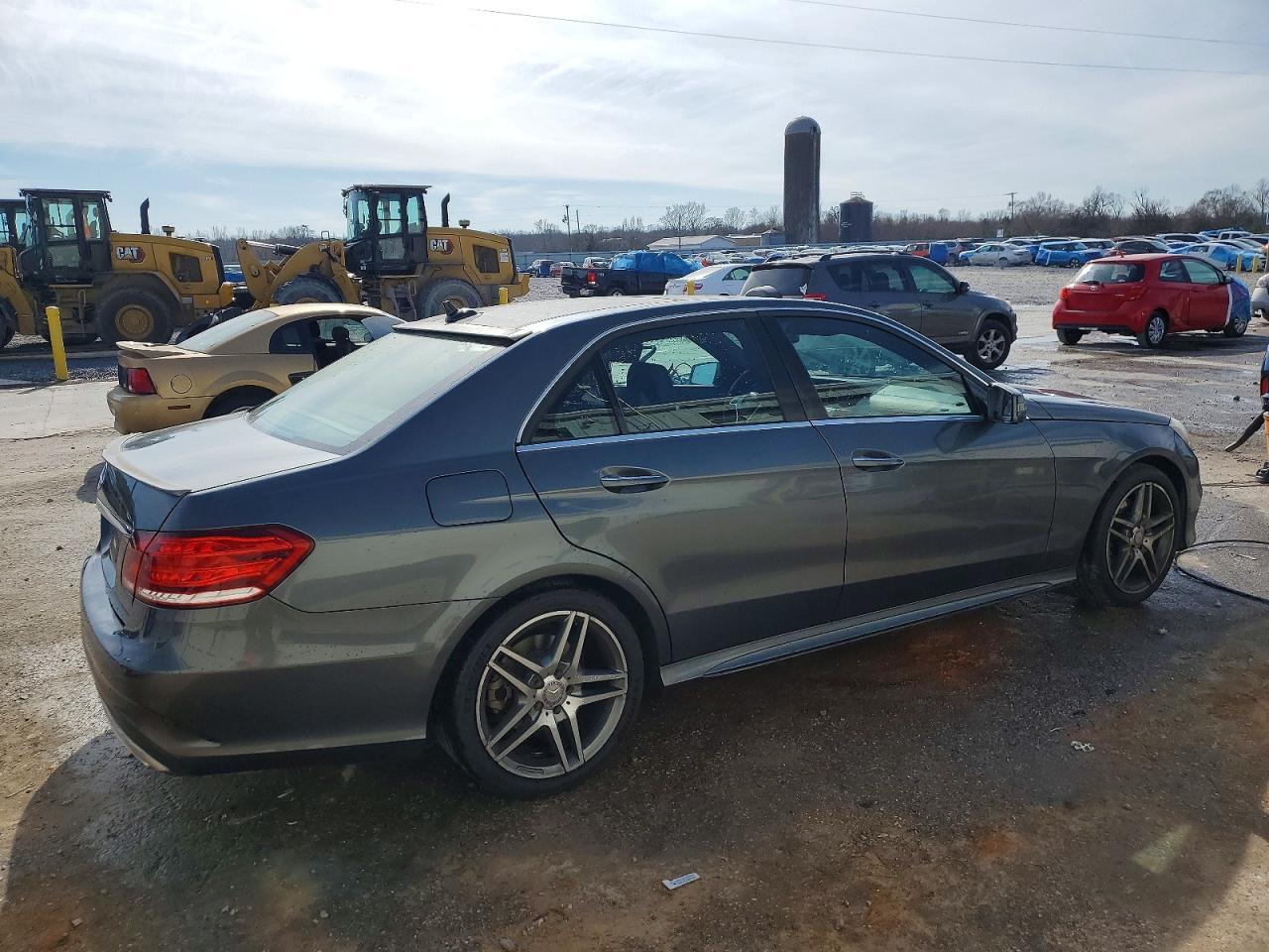 2016 MERCEDES-BENZ E-Class
