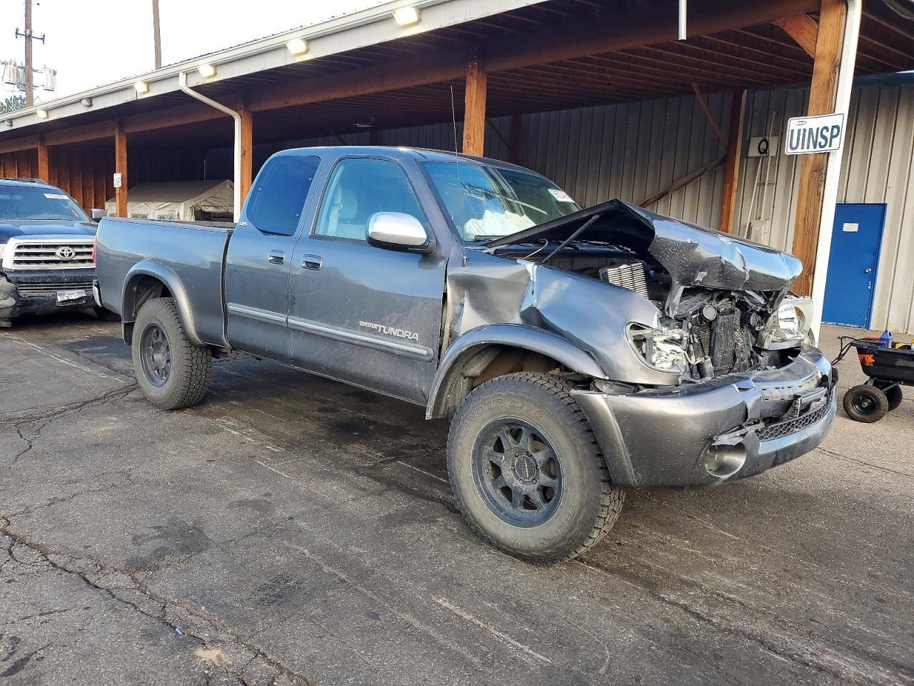 2005 TOYOTA TUNDRA