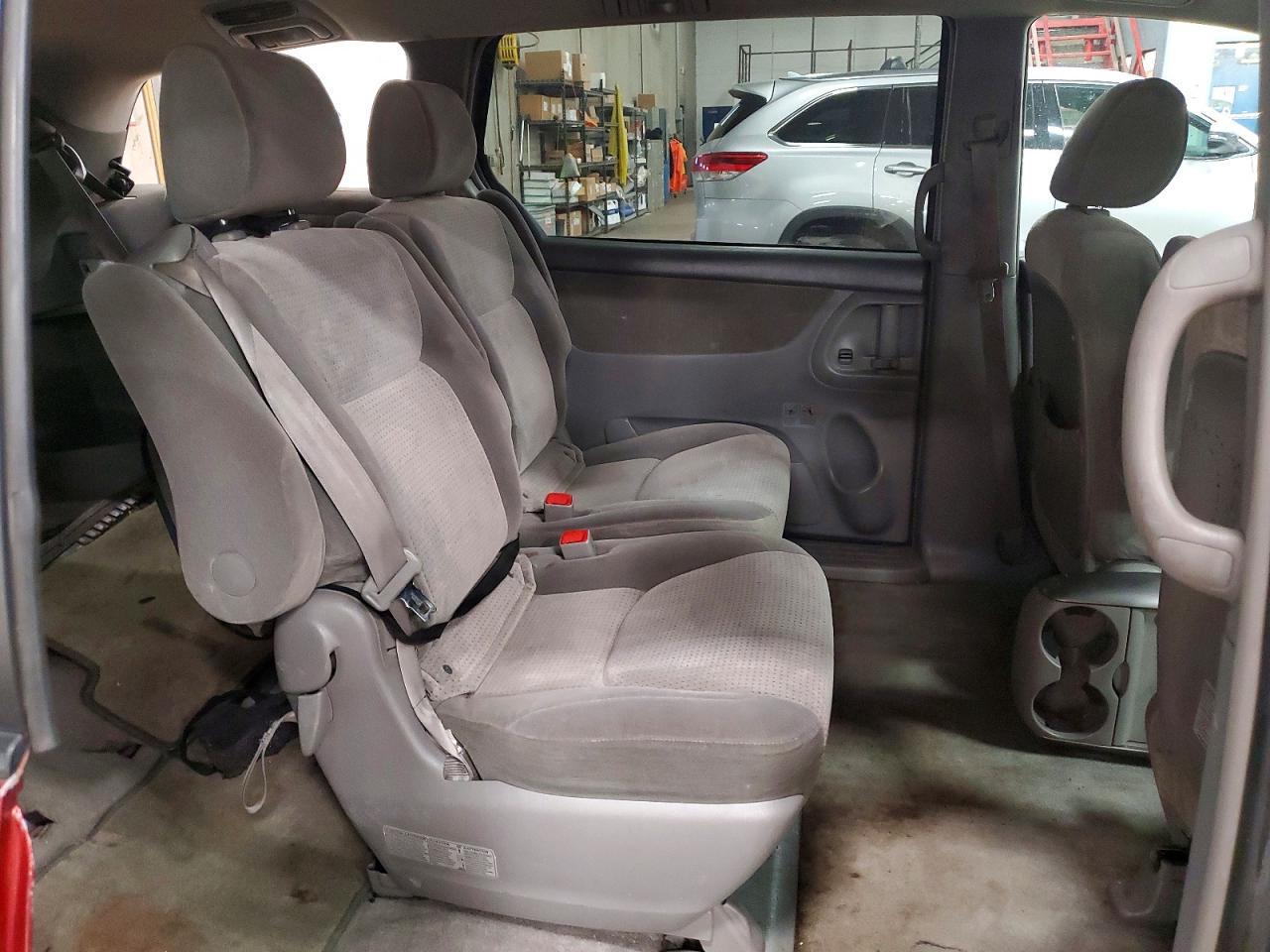 2007 TOYOTA SIENNA