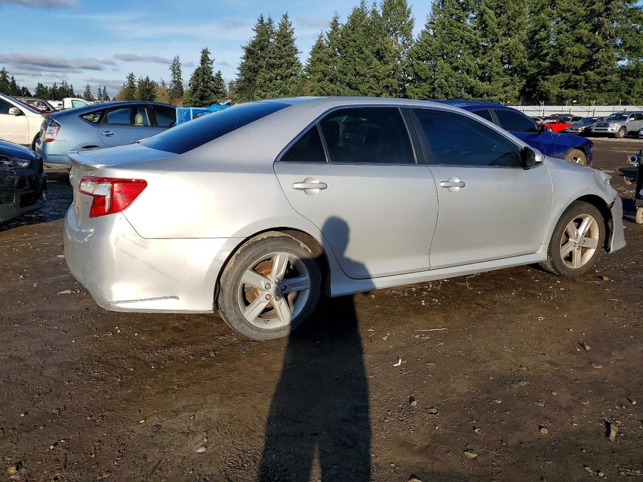 2014 TOYOTA CAMRY