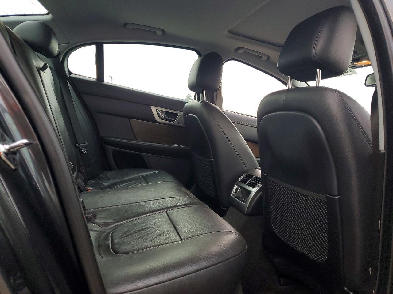 2015 JAGUAR XF