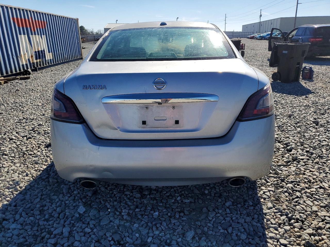 2012 NISSAN Maxima