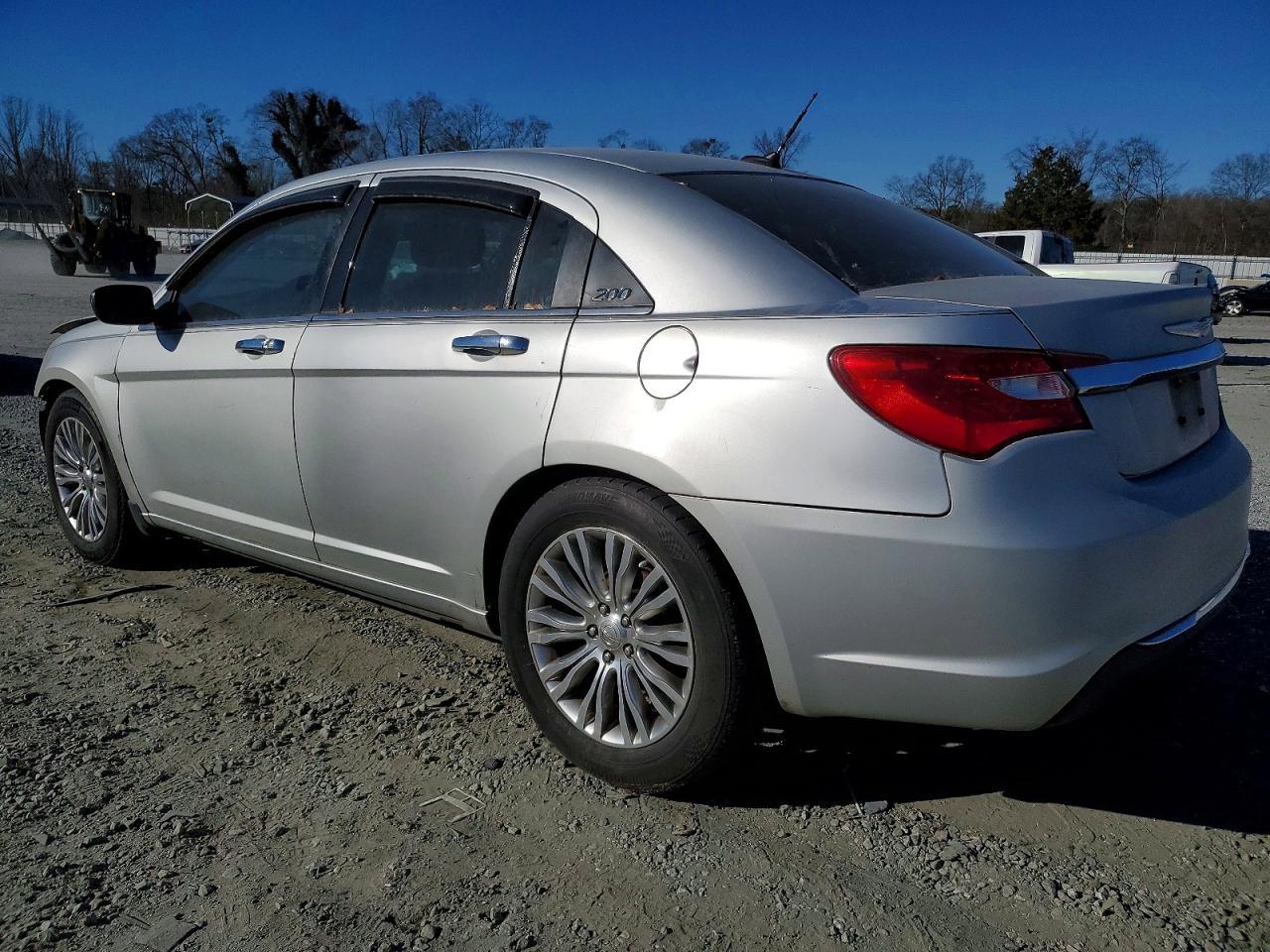 2012 CHRYSLER 200