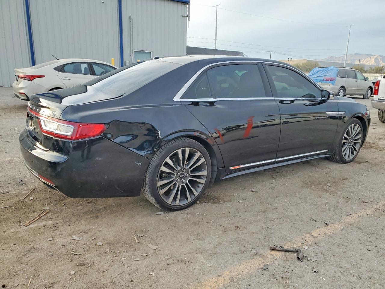 2017 LINCOLN Continental