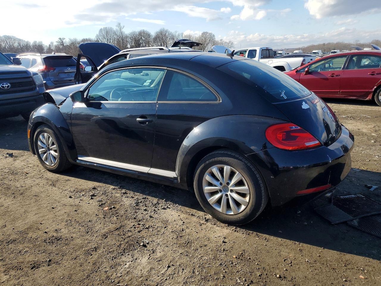 2015 VOLKSWAGEN Beetle