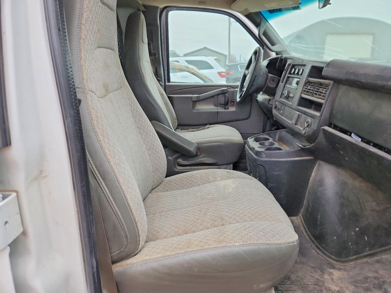 2016 CHEVROLET EXPRESS 2500