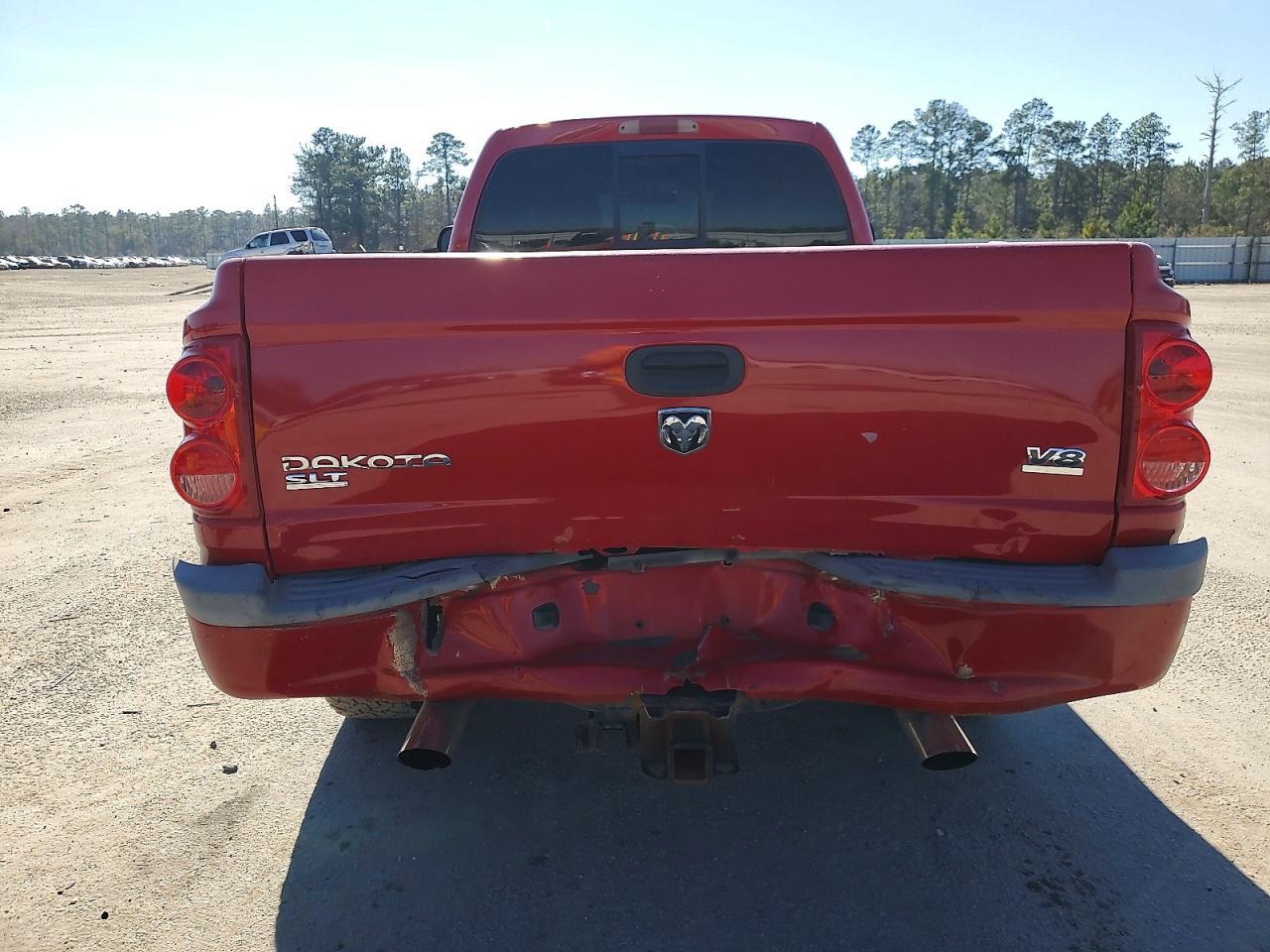 2005 DODGE Dakota