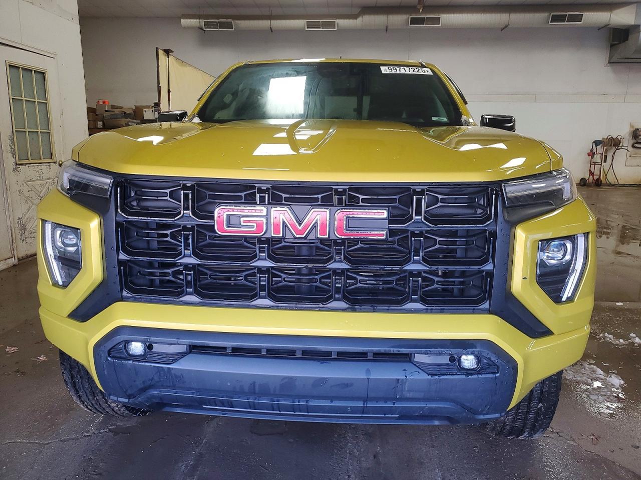 2023 GMC CANYON