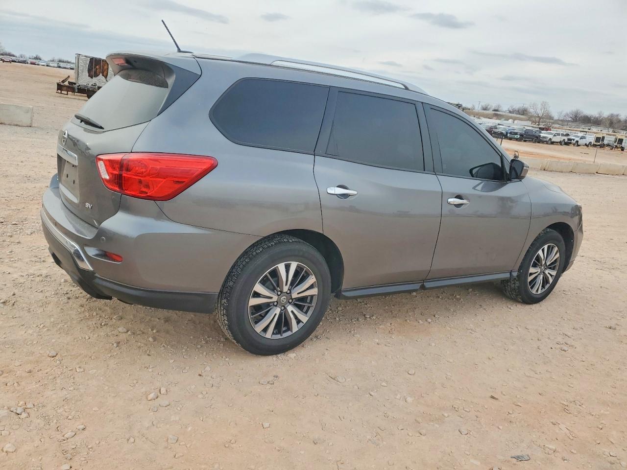 2017 NISSAN PATHFINDER
