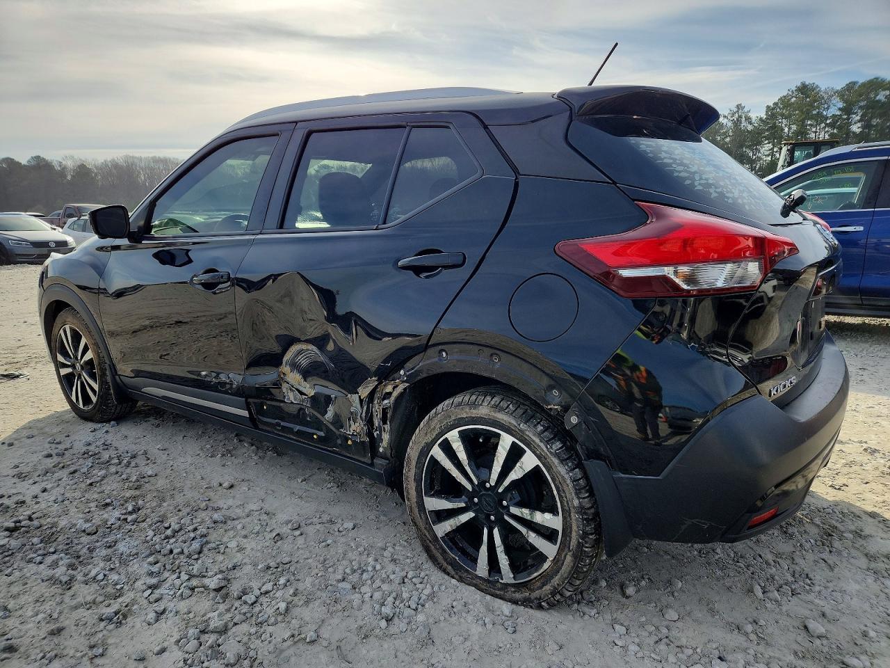 2019 NISSAN KICKS