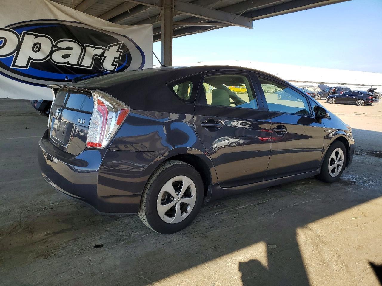 2015 TOYOTA PRIUS