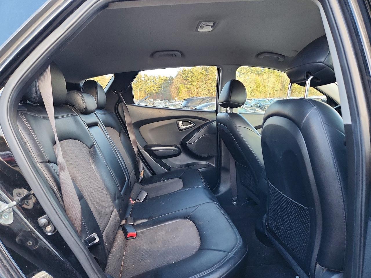2010 HYUNDAI TUCSON