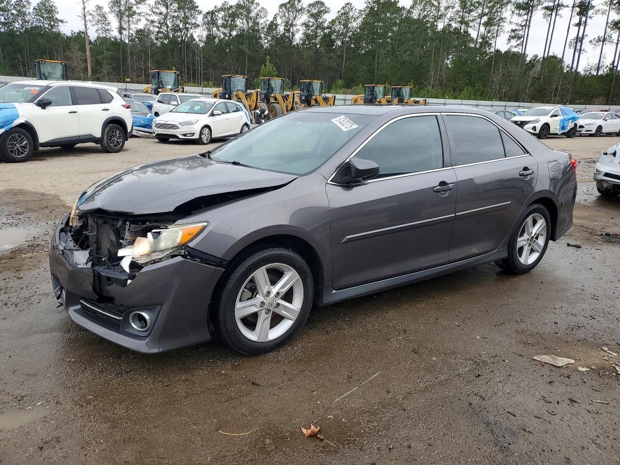 2014 TOYOTA CAMRY