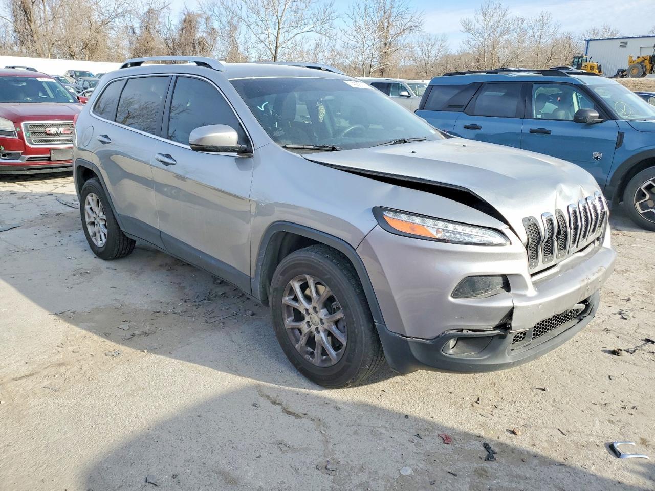 2016 JEEP CHEROKEE