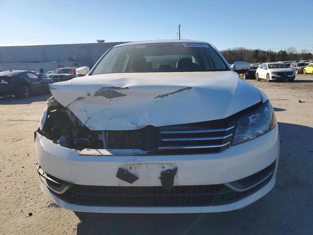 2015 VOLKSWAGEN Passat