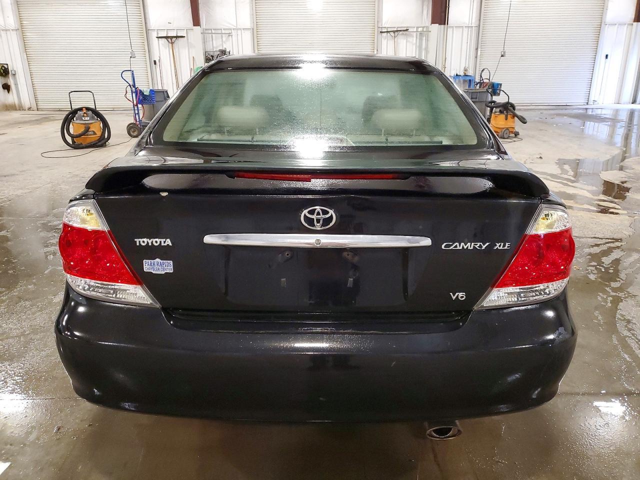 2005 TOYOTA CAMRY