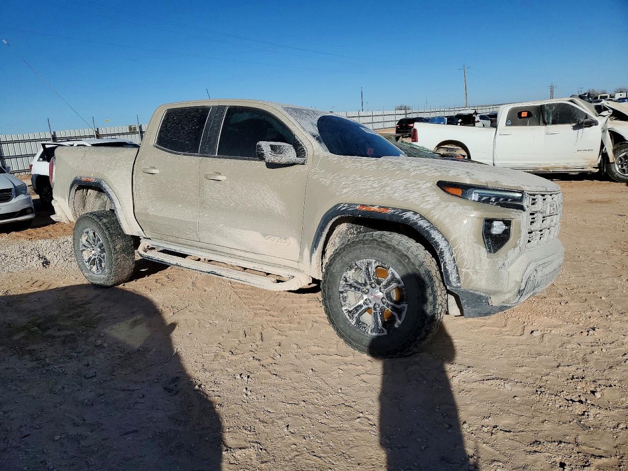 2024 GMC CANYON