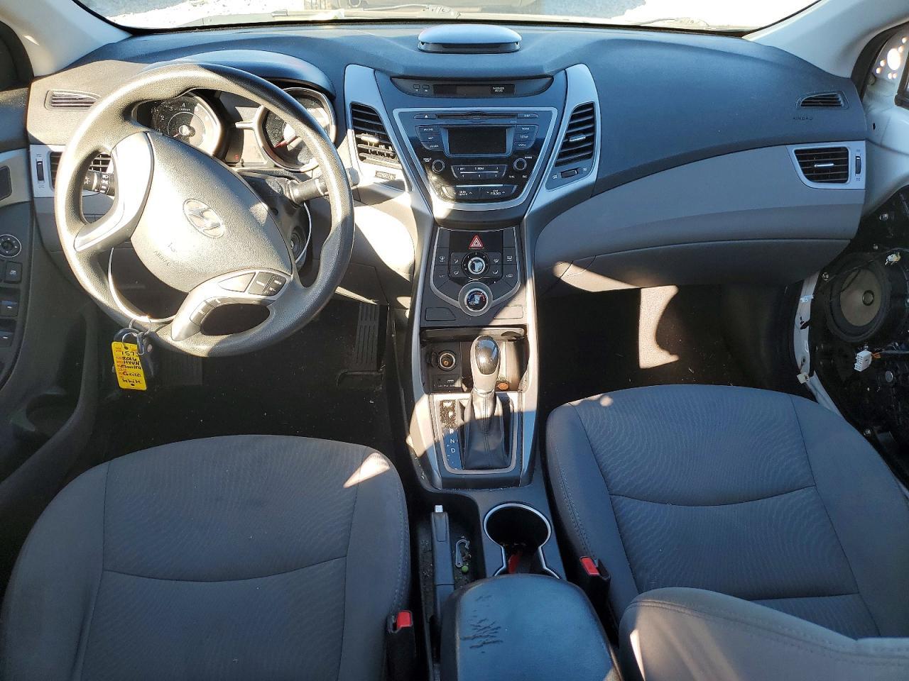 2016 HYUNDAI ELANTRA