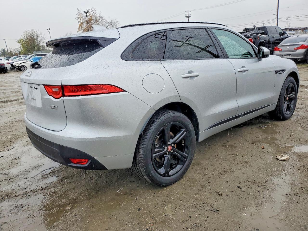 2017 JAGUAR F-Pace