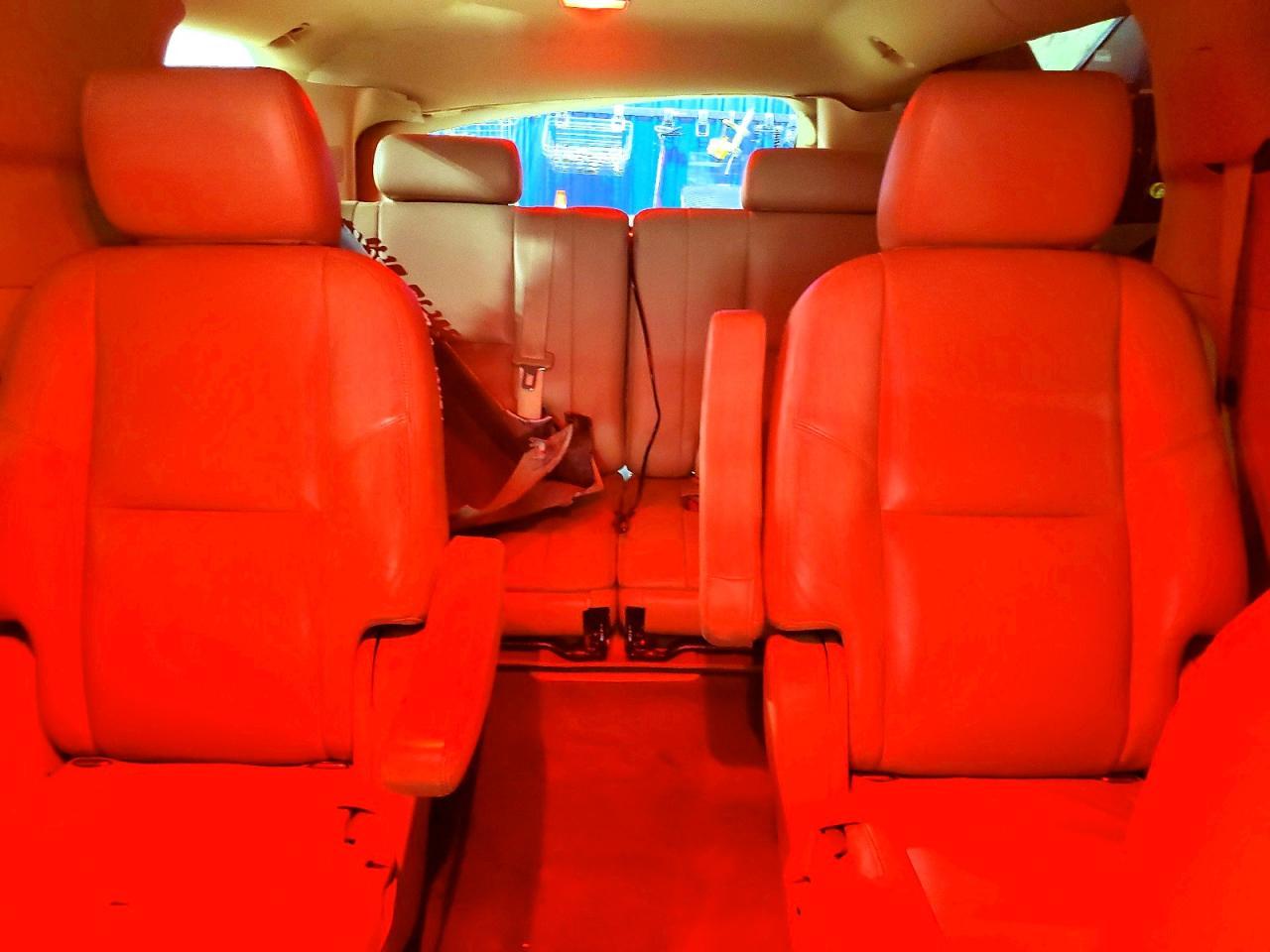 2011 CADILLAC Escalade ESV