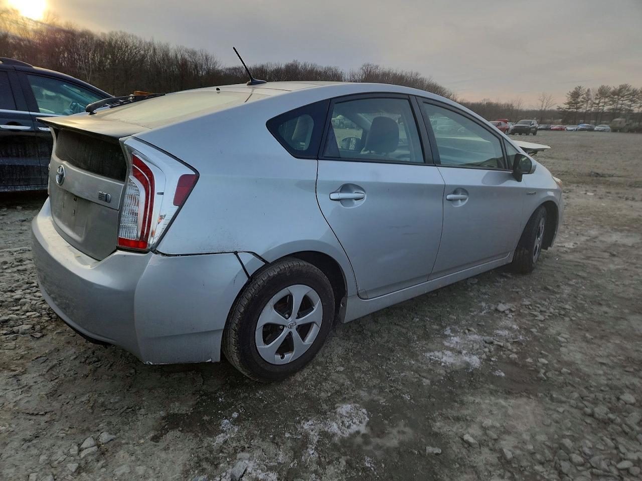 2015 TOYOTA PRIUS