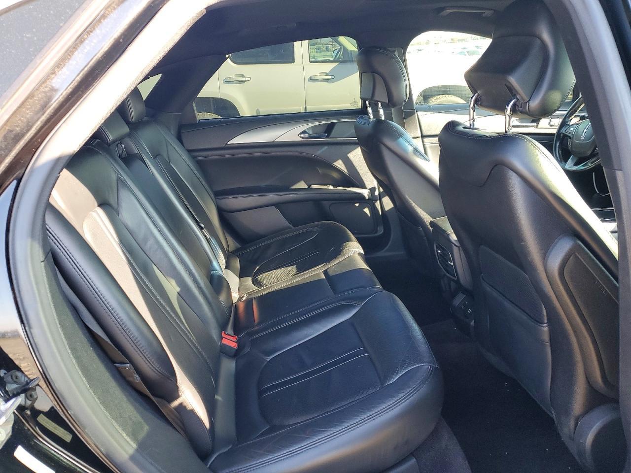 2017 LINCOLN MKZ